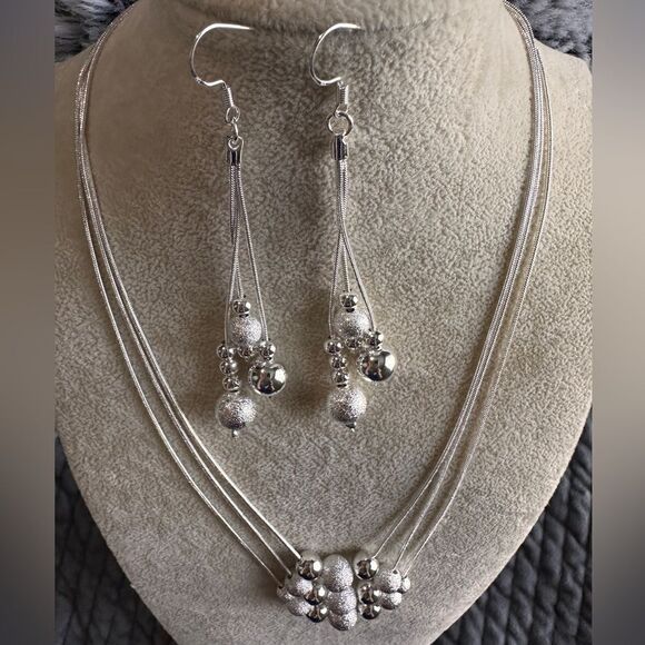 925 Sterling Silver Beaded Necklace & Earrings Set – Timeless Elegance - Picture 6 of 15